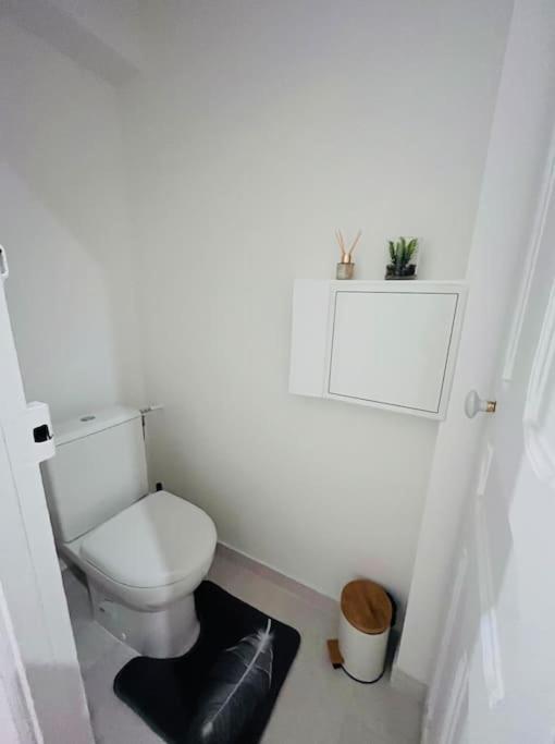 Asnières Appartement T2 Aux Portes De Paris מראה חיצוני תמונה